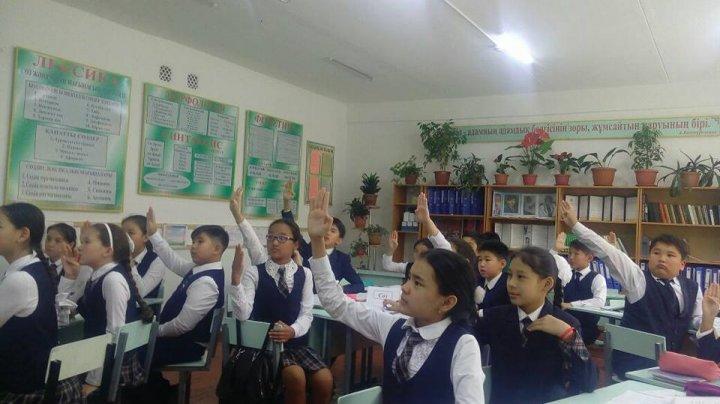 Гимназия директоры Фарида Советбекқызы жаңаша білім беру мазмұны бойынша іс-тəжірбиесімен бөлісті.