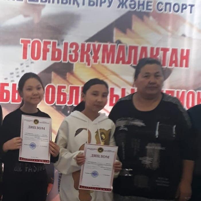 4 - 8.01.2020жылы Тараз қаласында Тоғыз құмалақтан Жамбыл облыстық командалық чемпионатта гимназияның 4"е" сынып оқушысы Кунтубай Ернат пен 7 "ә" сынып оқушысы Әсілбай Еркенұр ІІ орын иеленді. ҚҰТТЫҚТАЙМЫЗ!